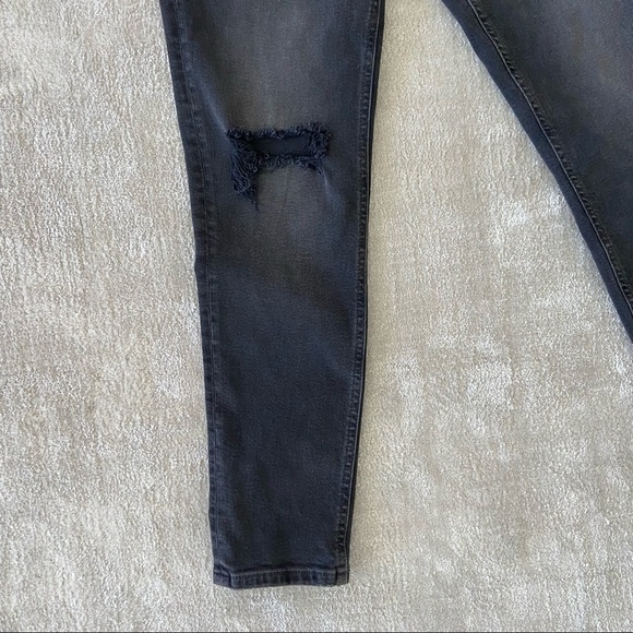 Zuri distressed high waisted Mom Jean in Grey Dusty  Roads Free People - Picture 11 of 11